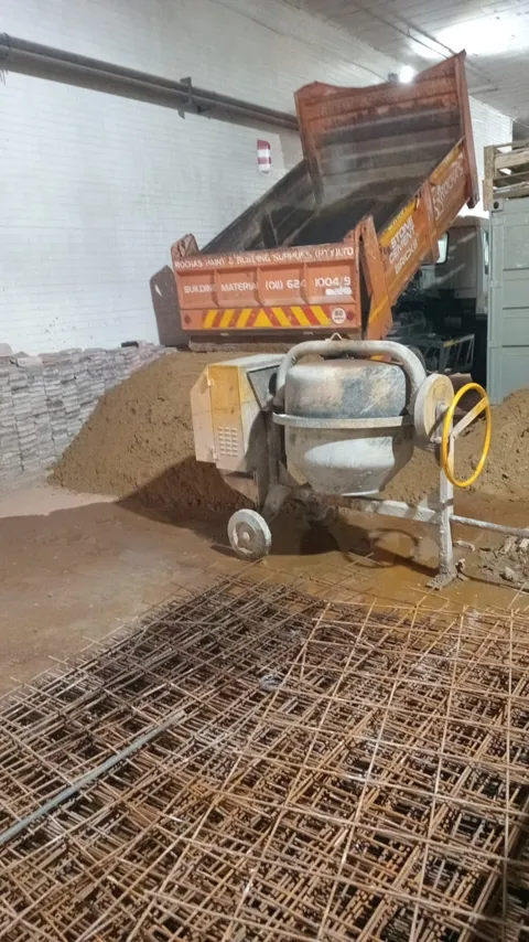 Steel reinforcement prepared for concrete construction